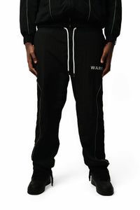 Noir shell bottoms